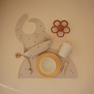 Mushie Kubek Niekapek Ivory